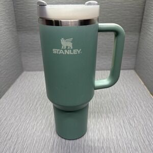 Stanley Quencher H2.0 FlowState 40 oz tumbler jade green handle lid stainless